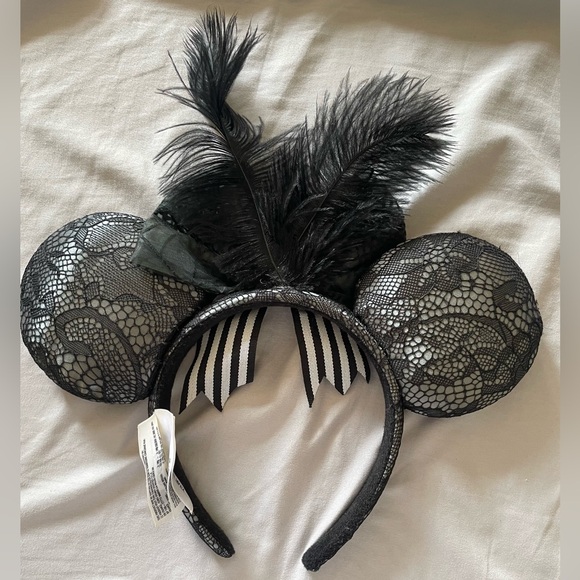 Authentic Disney headband nightmare before Christmas - Picture 2 of 5